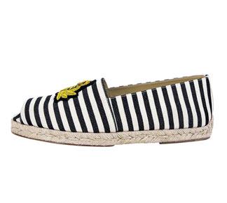 Christian Louboutin يطلق تشكيلة مميزة من الأحذية والحقائب لربيع وصيف 2013